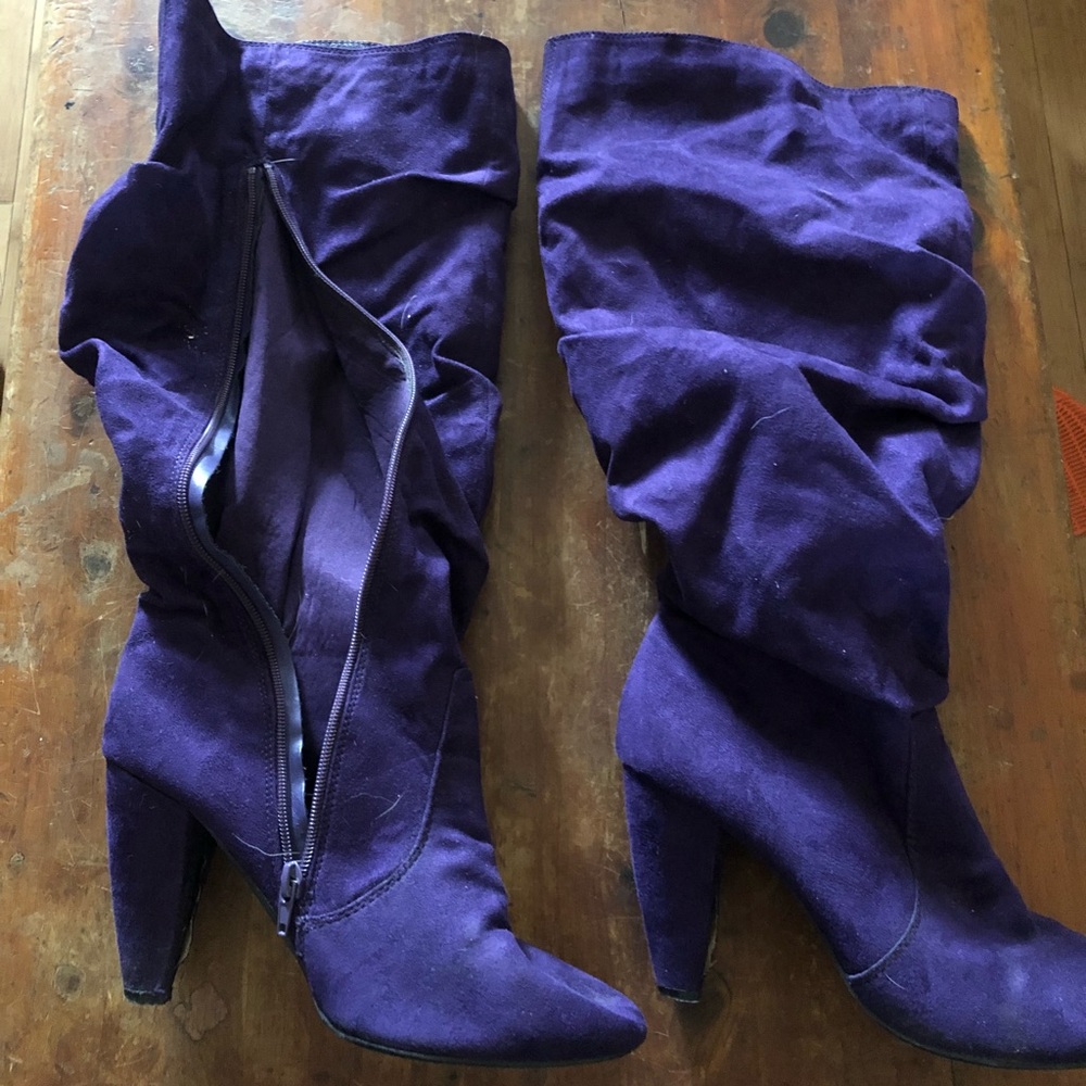 Heeled knee boots